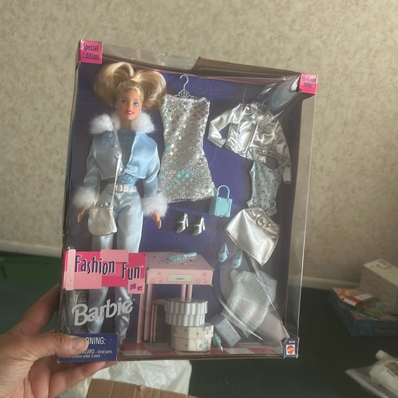 Nib fashion fun Barbie